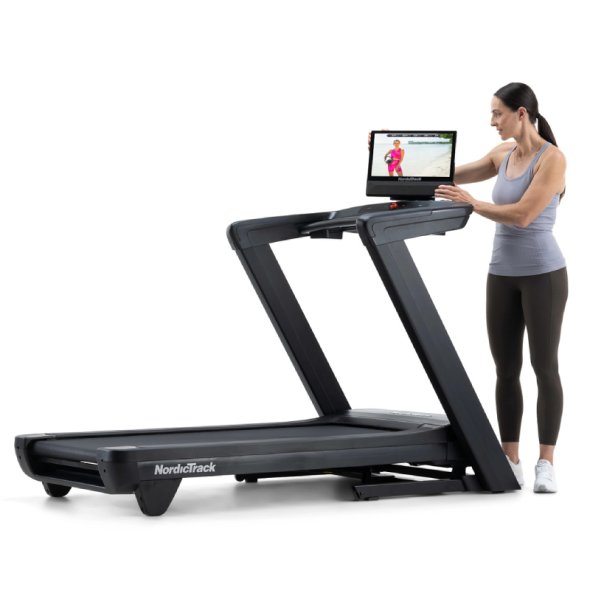 commercial-1750-nordictrack-peristrefomeni-othoni-afis