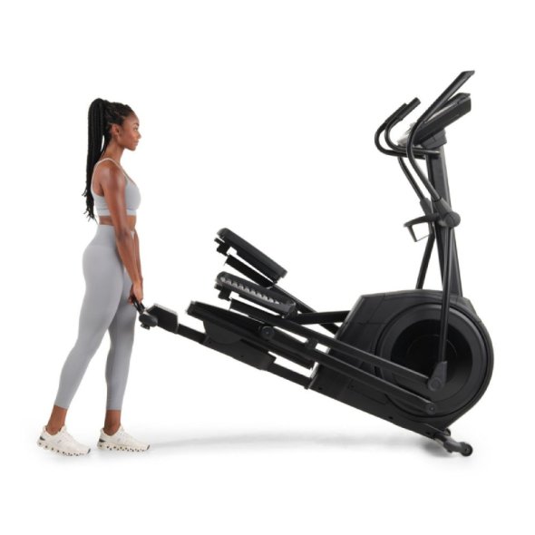 elleiptiko-airglide-le-nordictrack-metafora-me-rodakia