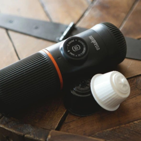 foriti-michani-kafe-nanopresso-gia-kapsoules-dolce-gusto-wacaco