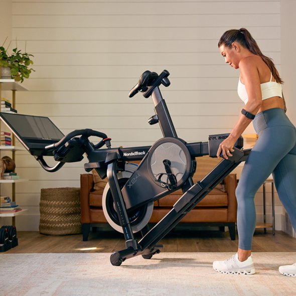 nordictrack-x24-spin-bike-metafora-me-rodakia