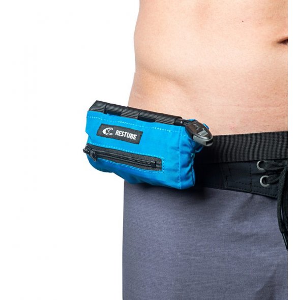 restube sports κυανό εφαρμογή σε άντρα